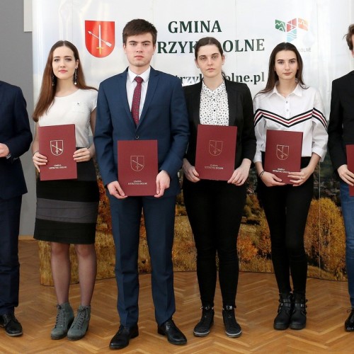 Wręczenie nagród i stypendiów uzdolnionej młodzieży